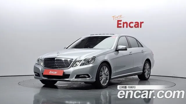 Mercedes-Benz E- W212 E300