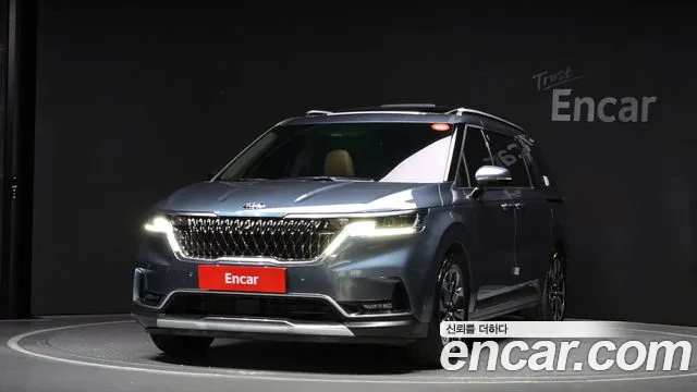 Kia Carnival 4 Gasoline 9 Signature
