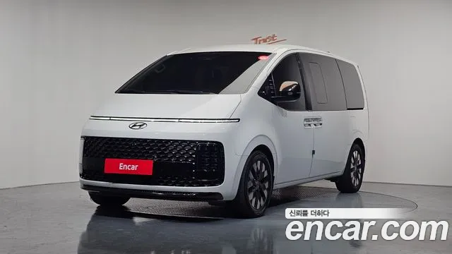 Hyundai Staria 4WD 7 Inspiration