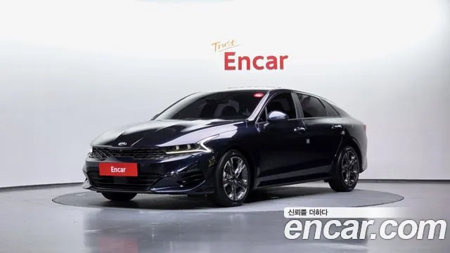Kia K5 III 2.0 Signature