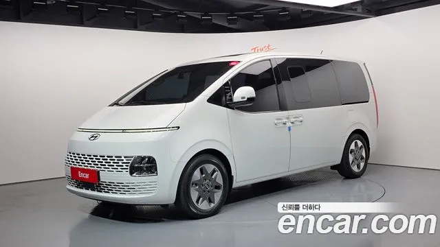 Hyundai Staria 9