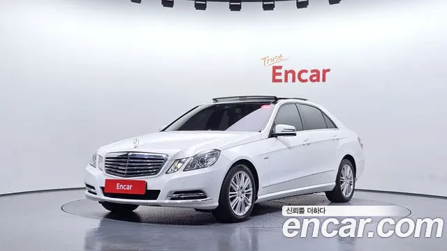 Mercedes-Benz E- W212 E300