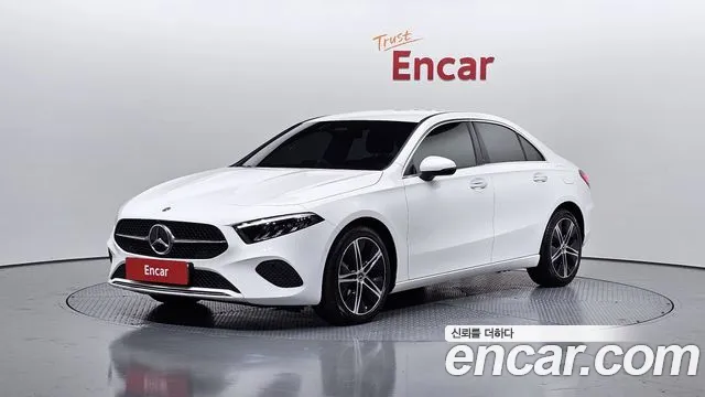 Mercedes-Benz A- W177 A220
