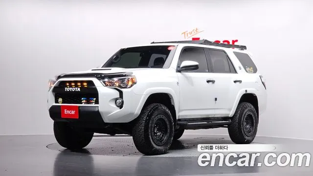 Toyota 4Runner V6 4WD SR5