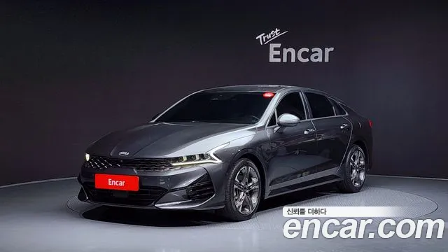 Kia K5 III 2.0 Signature