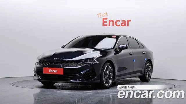Kia K5 III 2.0 Signature