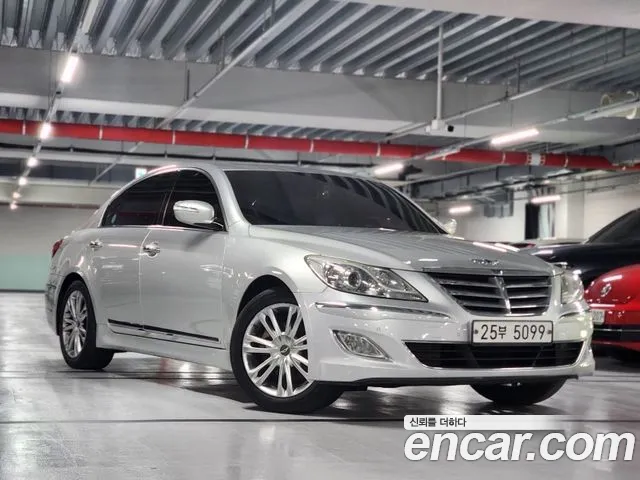 Hyundai Genesis BH330 Base