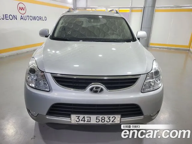 Hyundai Diesel 2WD Exclusive Base
