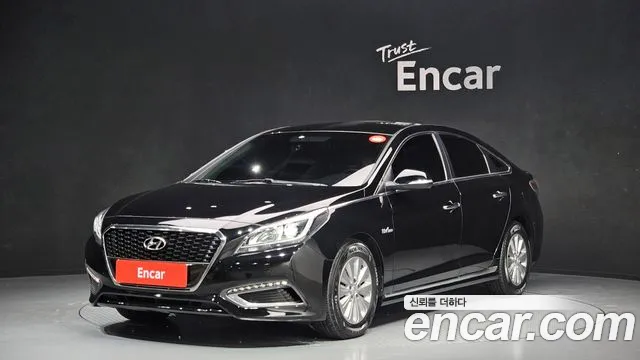 Hyundai LF Sonata Hybrid 2.0 HEV