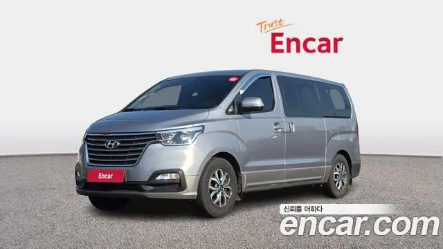 Hyundai The New Grand Starex 9 Premium