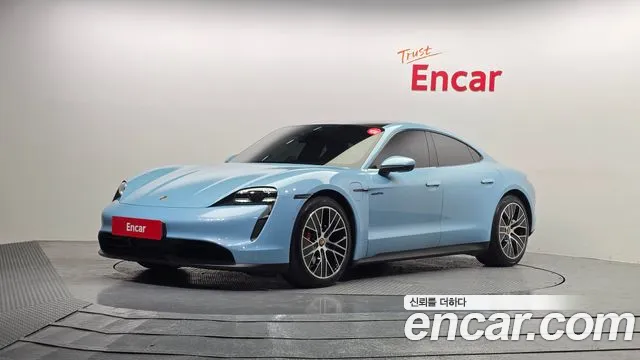 Porsche Taycan 4S