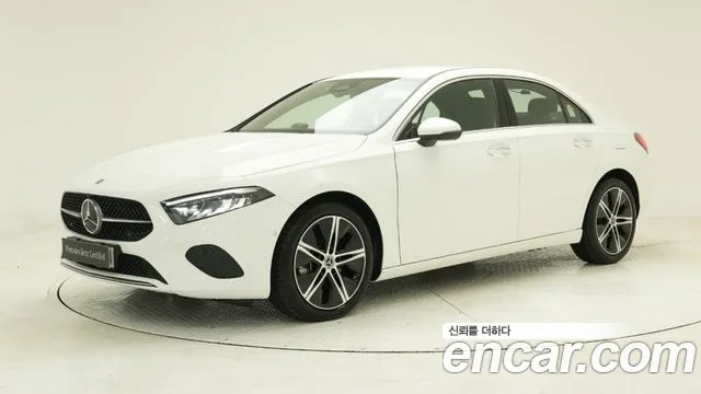 Mercedes-Benz A- W177 A220