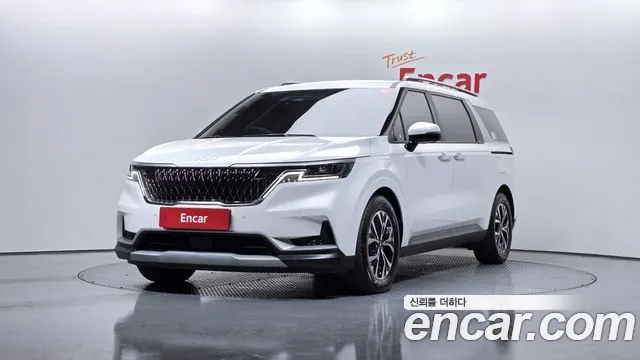 Kia Carnival 4 Gasoline 9 Prestige