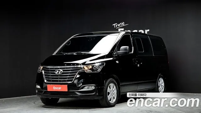 Hyundai The New Grand Starex 9 Premium