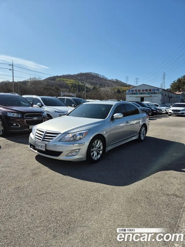 Hyundai Genesis 3.8