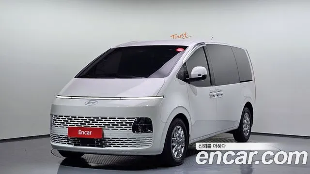 Hyundai Staria 3