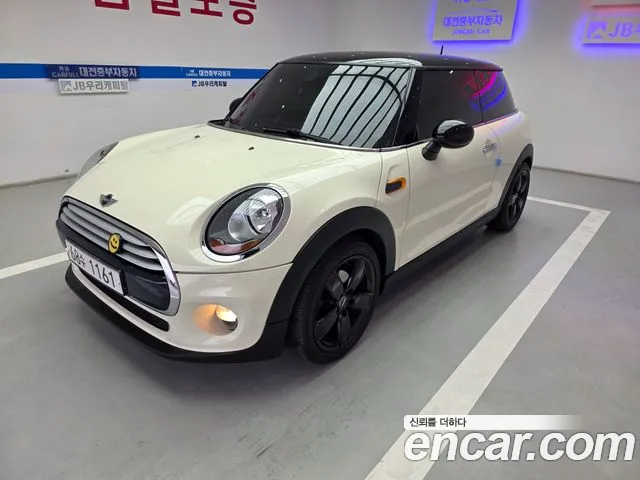 MINI Cooper D Base 3