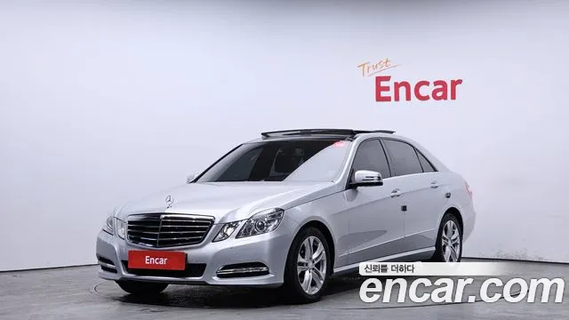 Mercedes-Benz E- W212 E300