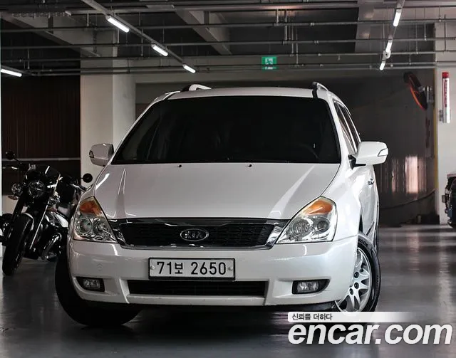 Kia Carnival R Carnival GLX