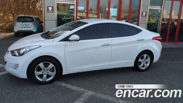 Hyundai Avante MD M16 GDI