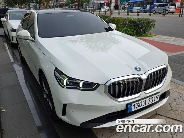 BMW 5 (G60) 520i
