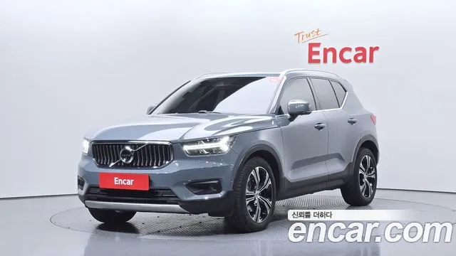 Volvo XC40 B4