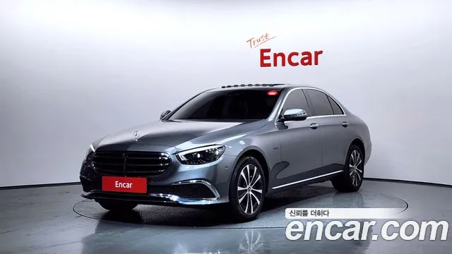 Mercedes-Benz E- W213 E300e 4MATIC Exclusive