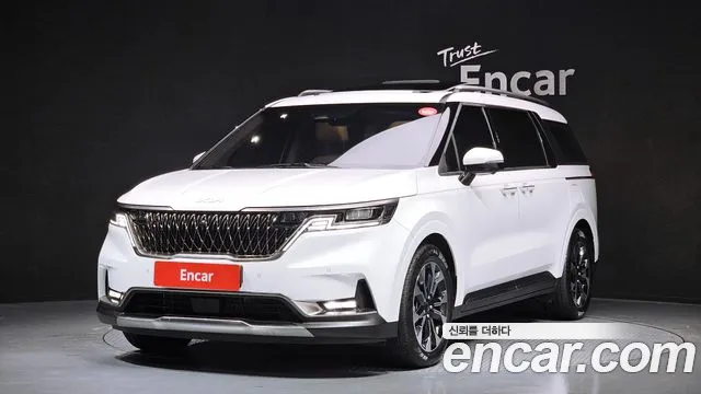 Kia Carnival 4 Gasoline 7 Signature