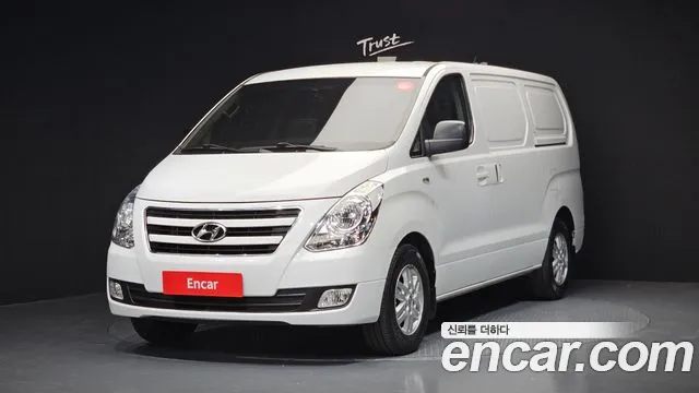 Hyundai Grand Starex 3