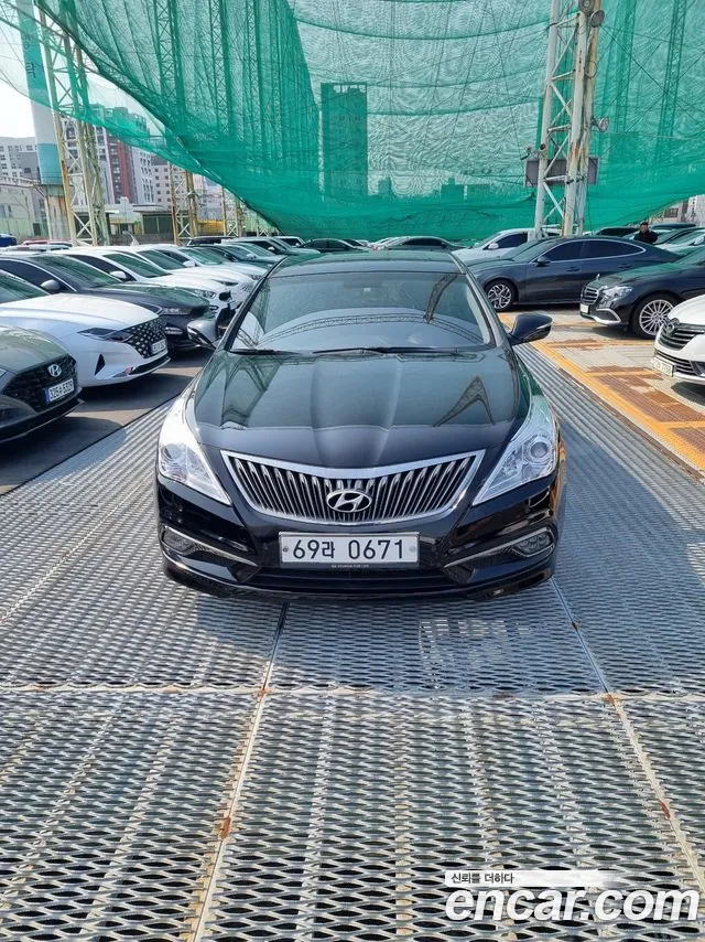 Hyundai Grandeur HG HG240