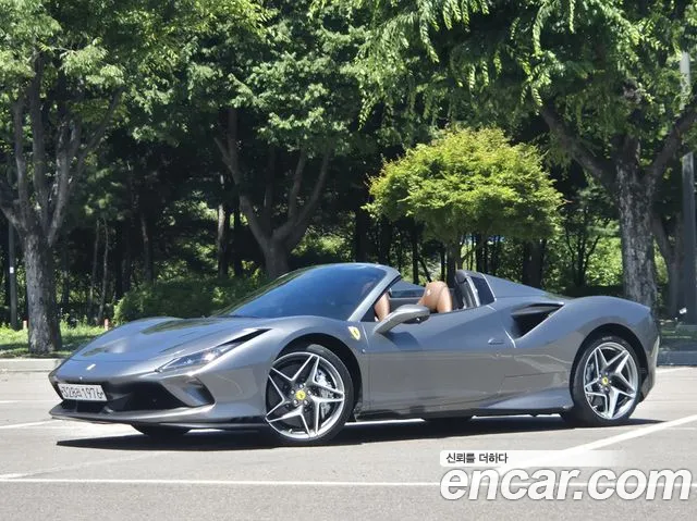 Ferrari F8 3.9 V8