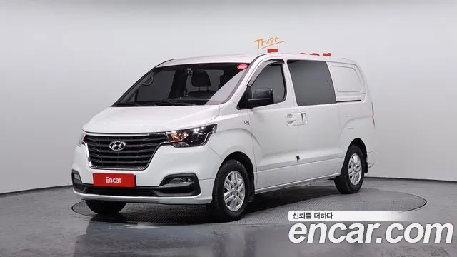 Hyundai The New Grand Starex 5