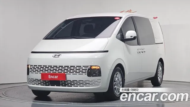 Hyundai Staria 5