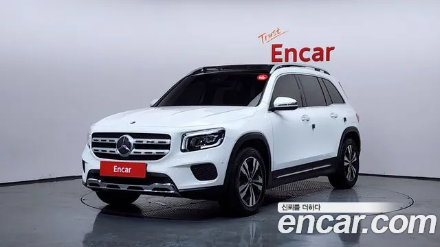 Mercedes-Benz GLB- X247 GLB220