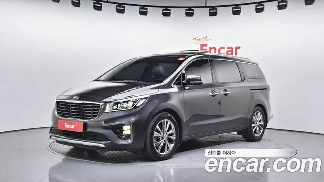 Kia The New Carnival 9 Noblesse
