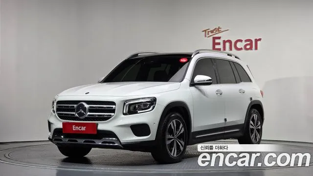 Mercedes-Benz GLB- X247 GLB220