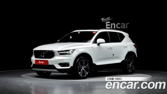 Volvo XC40 T4