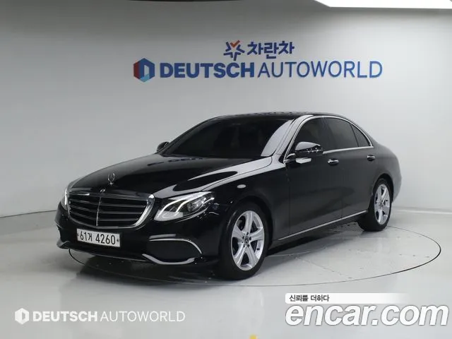Mercedes-Benz E- W213 E200