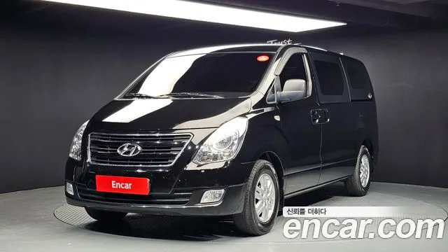 Hyundai Grand Starex 3