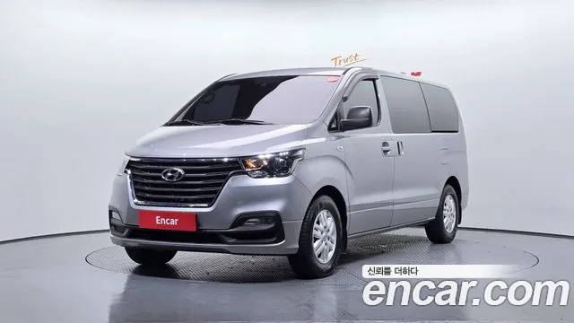 Hyundai The New Grand Starex 3