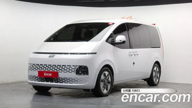 Hyundai Staria 4WD 9
