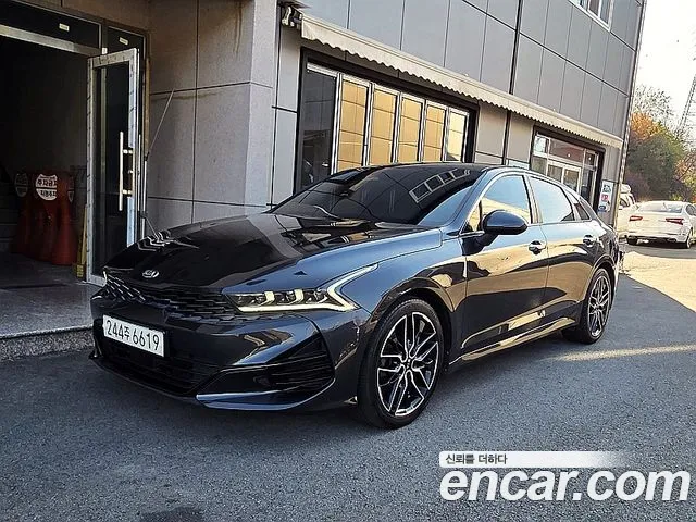 Kia K5 III 1.6 Turbo Prestige