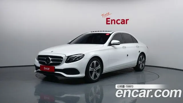 Mercedes-Benz E- W213 E300
