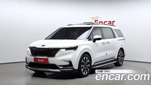 Kia Carnival 4 Gasoline 7 Signature