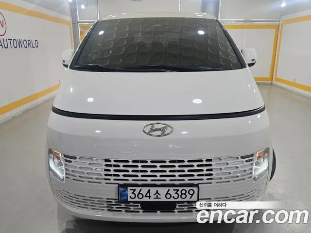 Hyundai Staria 9