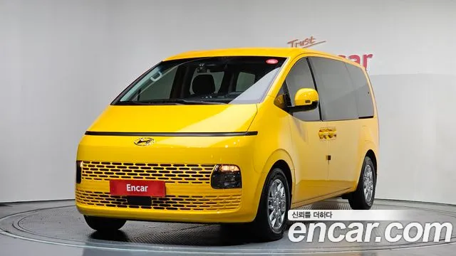 Hyundai Staria 11