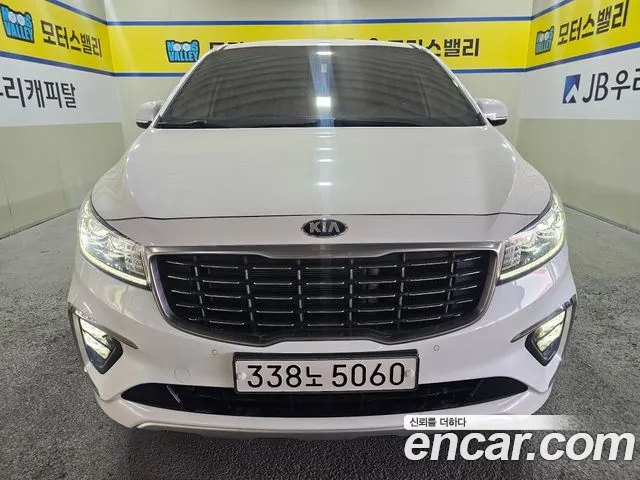 Kia The New Carnival 9 Noblesse