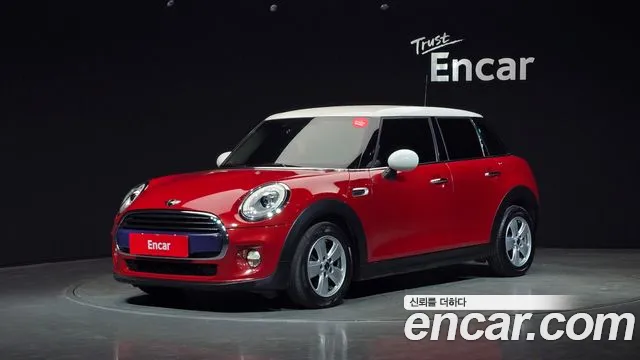MINI Cooper 5 Base 3
