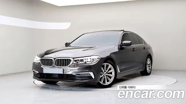 BMW 5 (G30) 520i