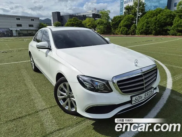 Mercedes-Benz E- W213 E220d 4MATIC Exclusive